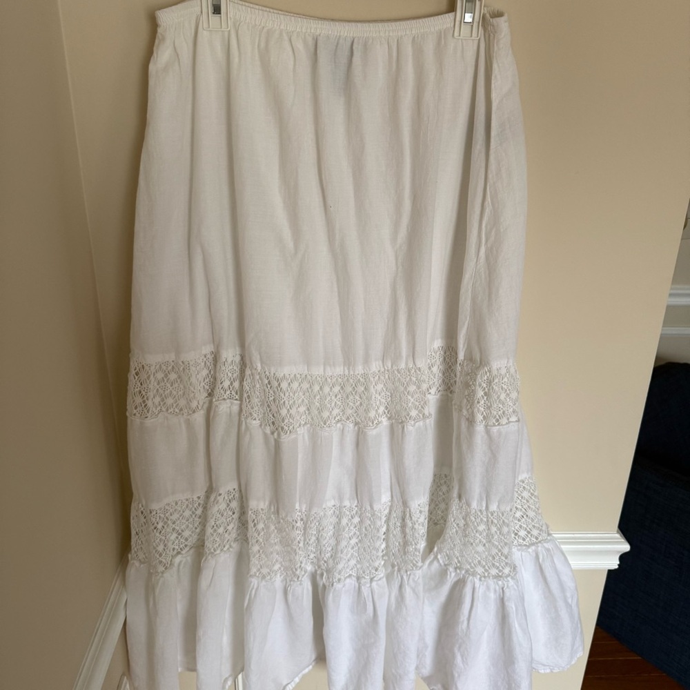 Y2K Bohemian Coastal White Maxi Pull-On Skirt With Eyelit Lace Detail Size Small - Picture 4 of 8